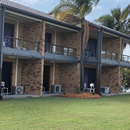 Bribie Waterways Motel Bongaree Zewnętrze zdjęcie