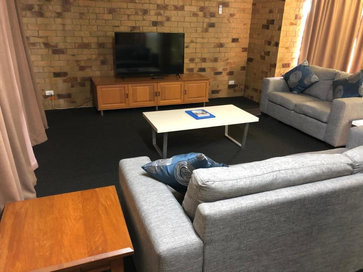 Bribie Waterways Motel Bongaree Zewnętrze zdjęcie