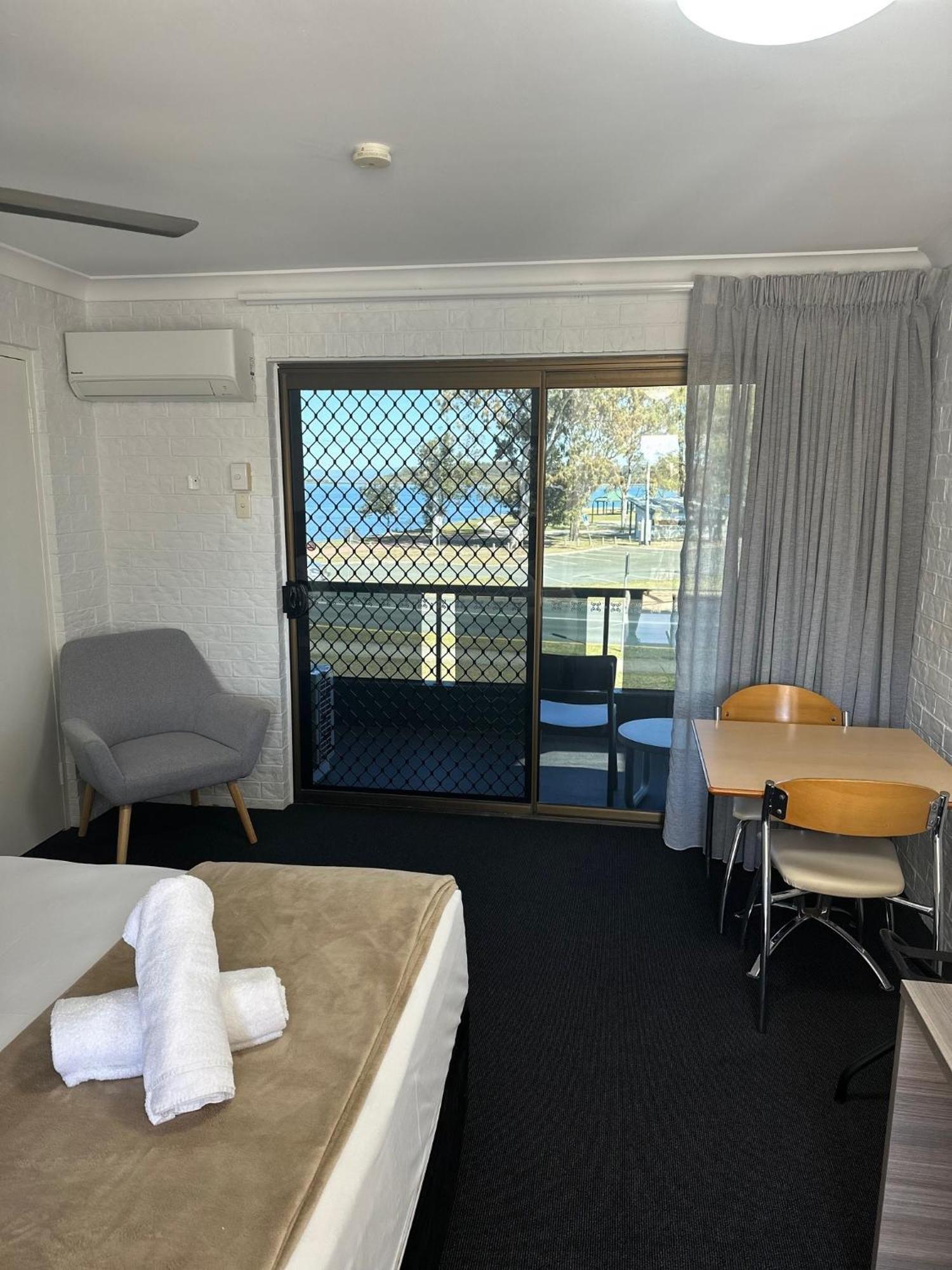 Bribie Waterways Motel Bongaree Zewnętrze zdjęcie
