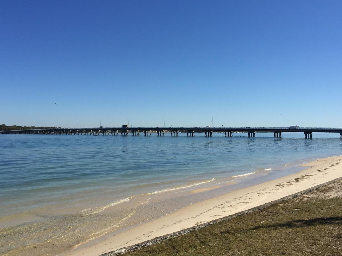 Bribie Waterways Motel Bongaree Zewnętrze zdjęcie