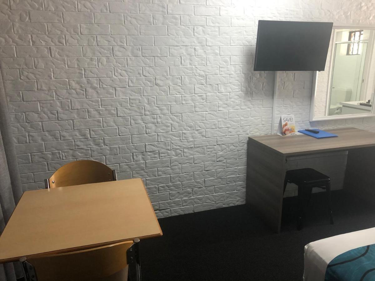 Bribie Waterways Motel Bongaree Zewnętrze zdjęcie